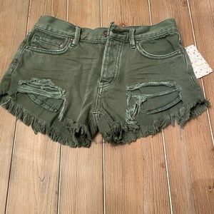 NWT Free People distressed shorts